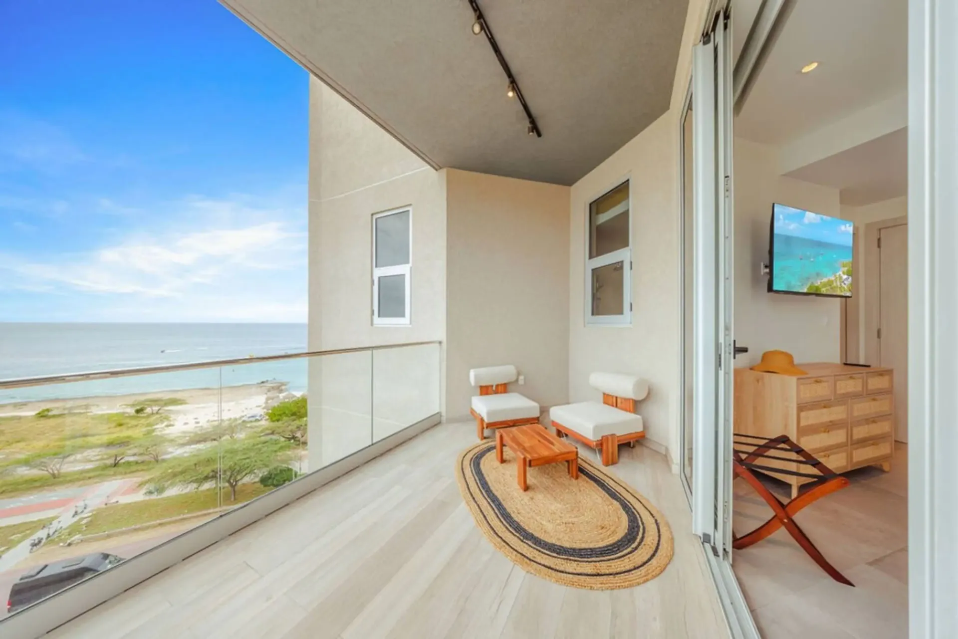 Condominium for Sale in Eagle Beach, Aruba - The Reef 7A, photo 5 of 50