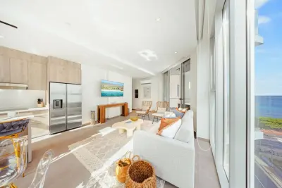 Condominium for Sale in Eagle Beach, Aruba - The Reef 6C, photo 6 of 57