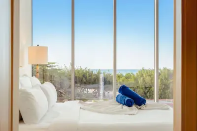 Condominium for Sale in Eagle Beach, Aruba - The Reef 2B, photo 2 of 38